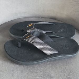 Teva Black and Gray Women's Thong Sandals
